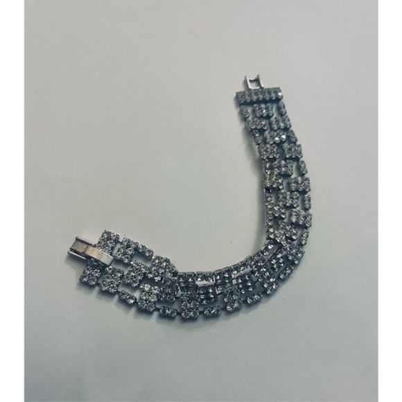 PRETTY SILVER SPARKLE BLING BRACELET - Picture 4 of 6